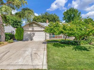 2116 Venus Dr, Sacramento, CA 95864