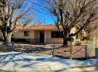 1912 Shari Vista Rd SW, Albuquerque, NM 87105