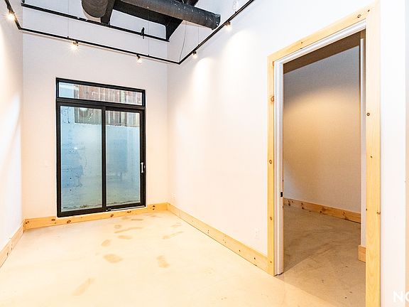 2nd image of 255 18th St APT 103