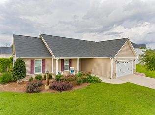 675 Hogart St, Raeford, NC 28376