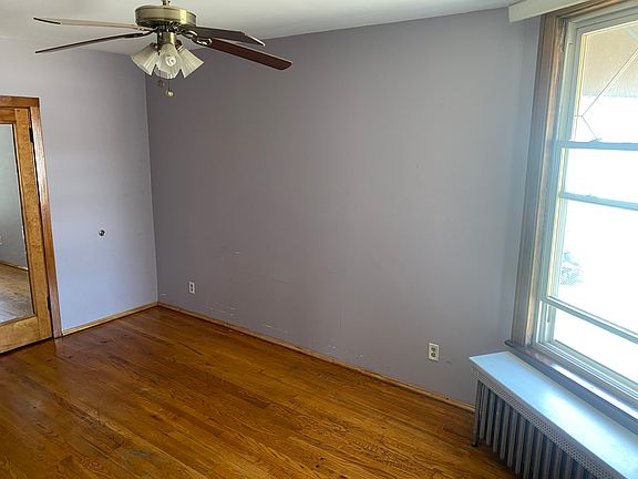 2nd image of 2004 N Leamington Ave #2