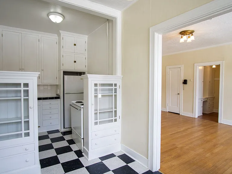 1034 NW 21st Ave #21 — Photo 5