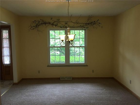 4th image of 1703 Dogwood Dr