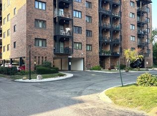 9332 Landings Ln UNIT 504, Des Plaines, IL 60016