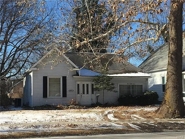 927 Troy Rd photo 1