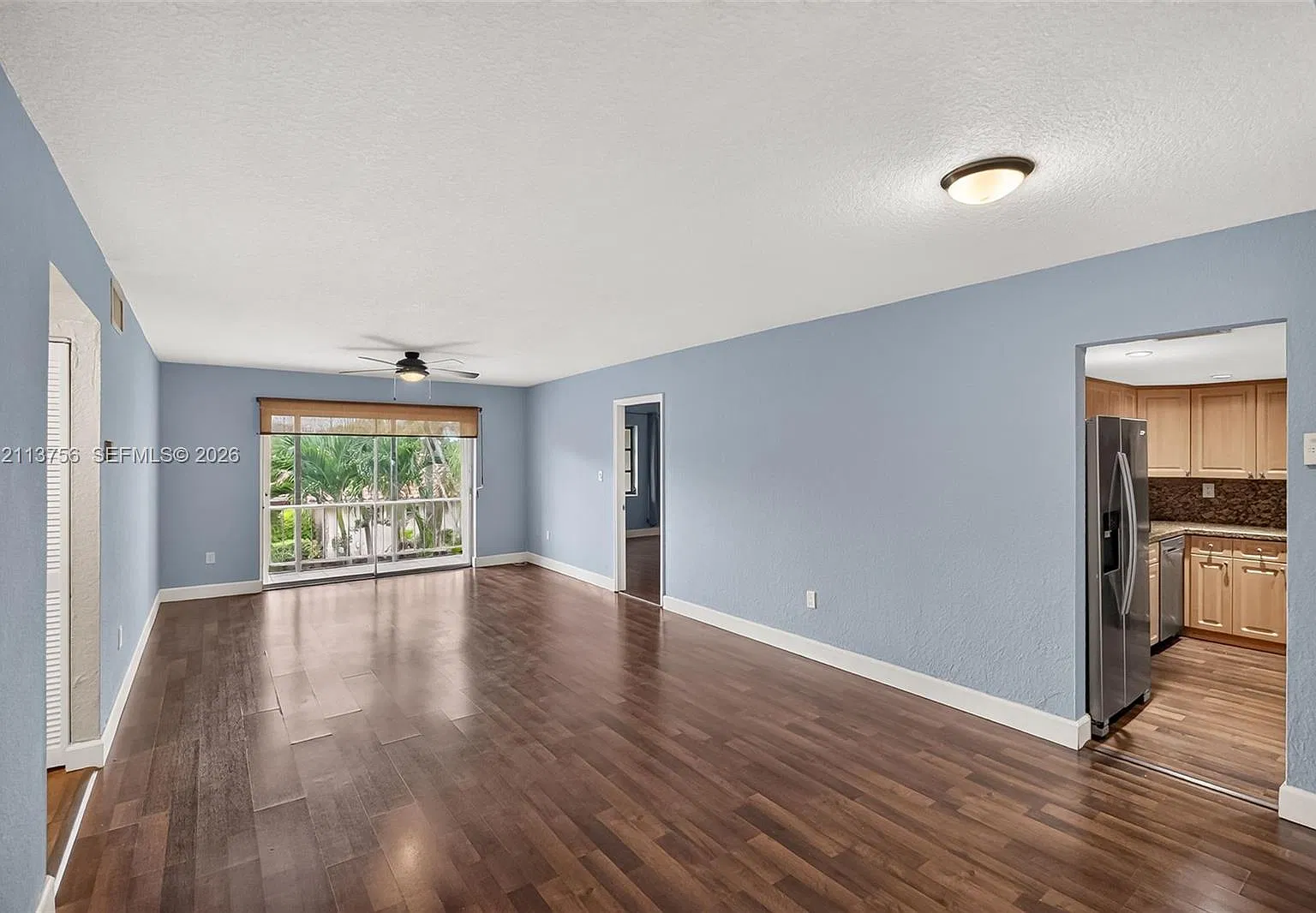 Venetian Palms Condo — Photo 3
