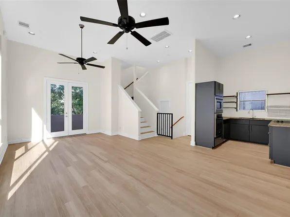 2419 Charleston St, Houston, TX 77021