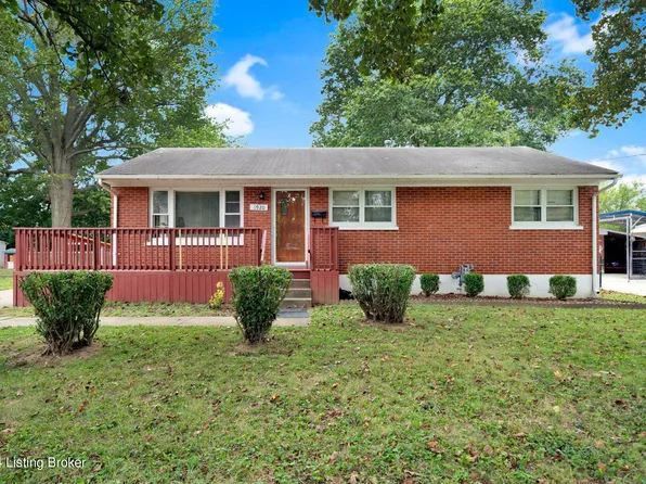 1920 Dixie Garden Dr, Louisville, KY 40272
