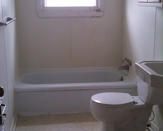 2nd image of 114 Hillcrest Dr