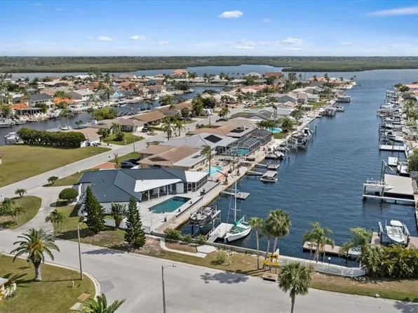 5133 Cabrilla Ct, New Port Richey, FL 34652
