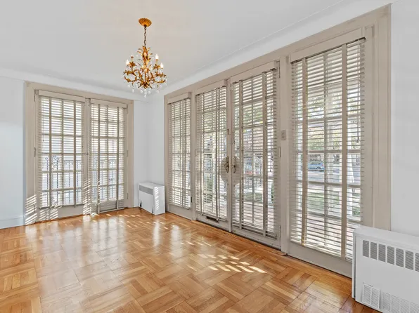 15 86th Street image 3 of 36