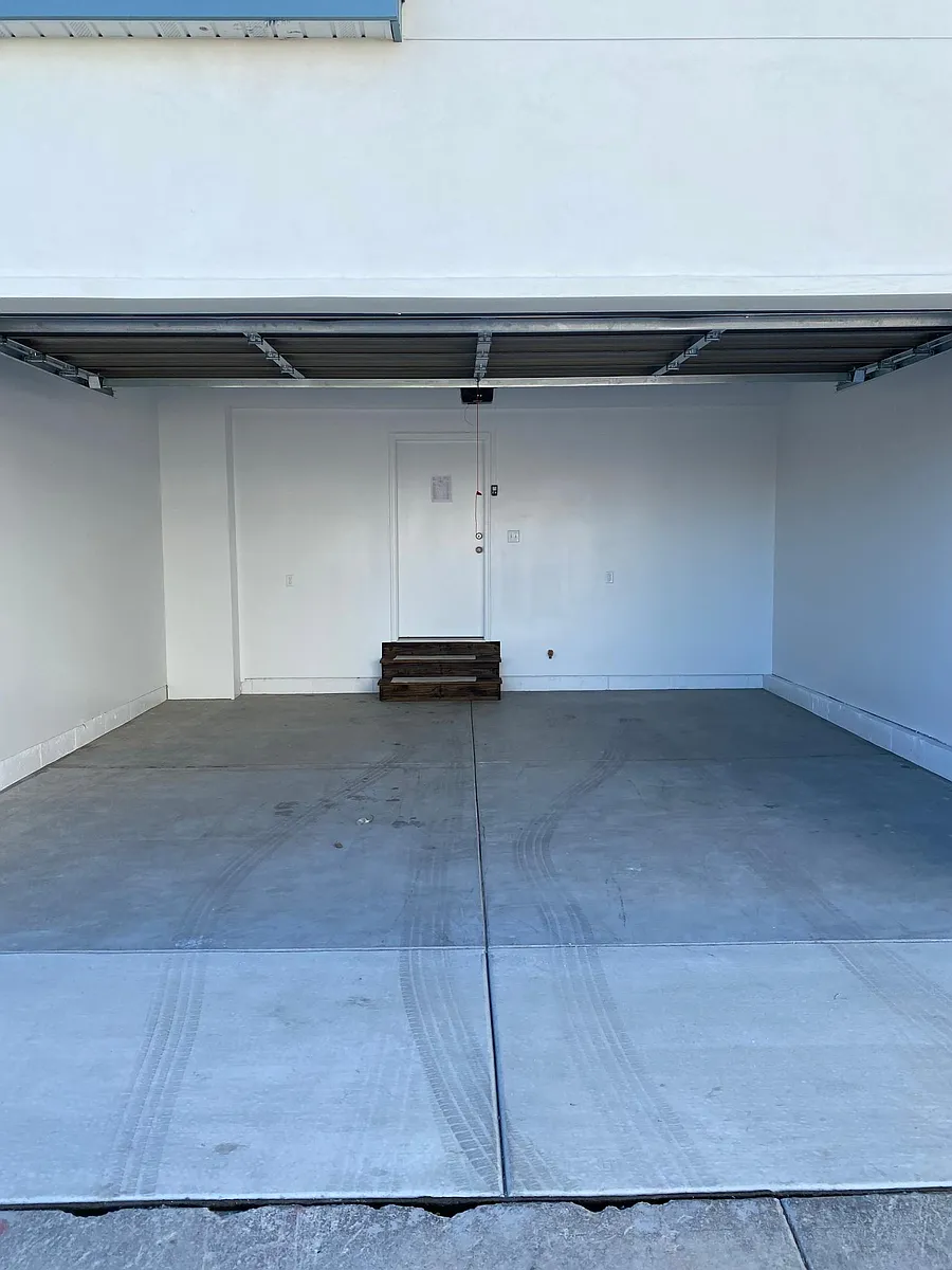 Building Photo - 3587 S Lithium Dr