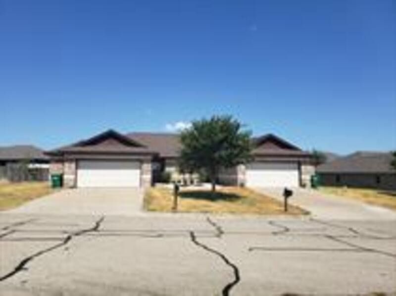 1st image of 3049 Buckskin Ln