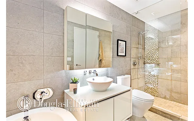Rented by Douglas Elliman | media 68