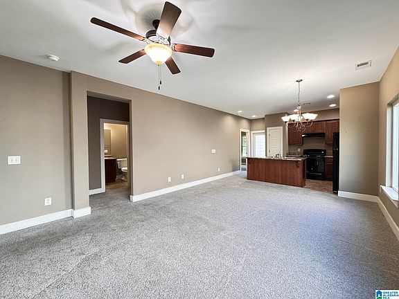 5th image of 830 Kent Dr