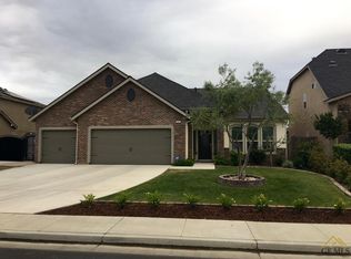 9511 Liberty Island Dr, Bakersfield, CA 93311