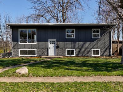 9111 Boston Ave, Urbandale, IA, 50322