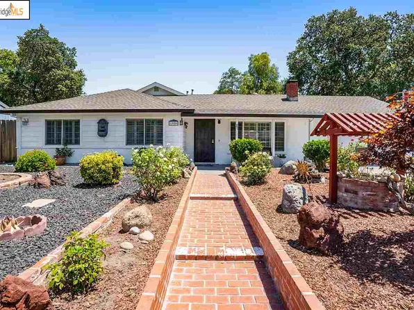 1900 Apple Dr, Concord, CA 94518