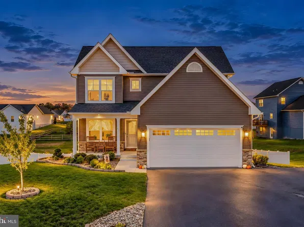 42 Man O War Way, Martinsburg, WV 25404