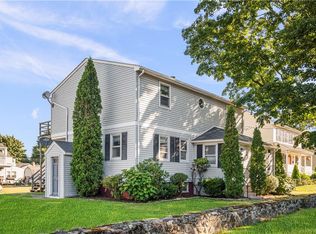 189 Park Ave, Warwick, RI 02889