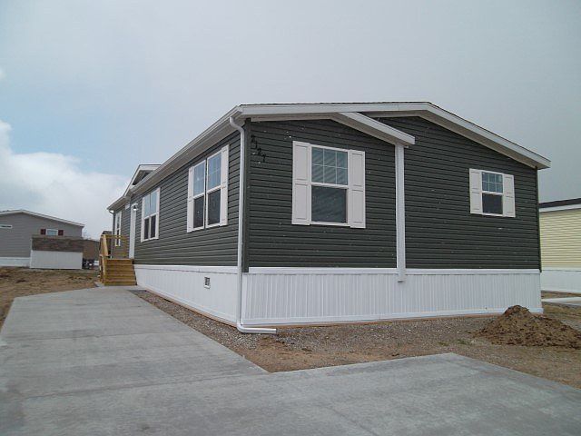 1st image of 1585 Ray Blvd #783