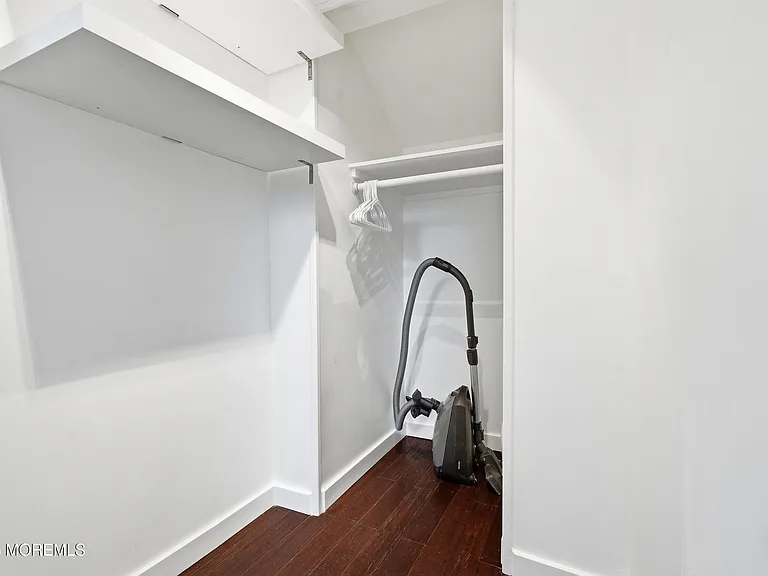 46 Broadway Ave #46 — Photo 19