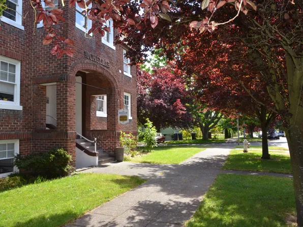 901 N M St APT 8, Tacoma, WA 98403
