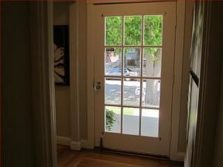 3rd image of 409 E Bellevue Ave