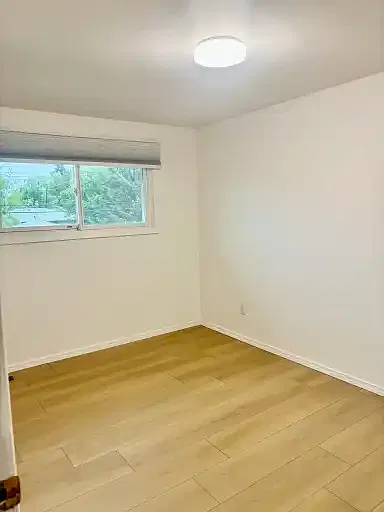 11427 44a Ave NW #1A — Photo 11