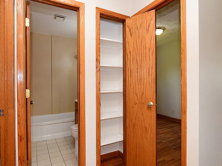 5830 Spaulding St — Photo 14