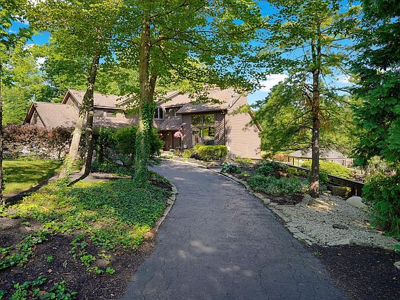 2nd image of 670 Retreat Ln