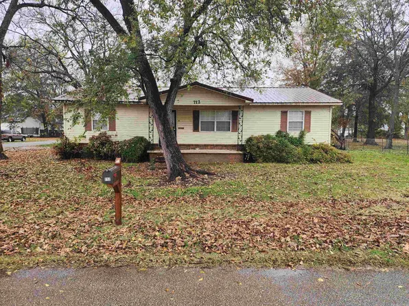 712 Vine St, Corning, AR 72422