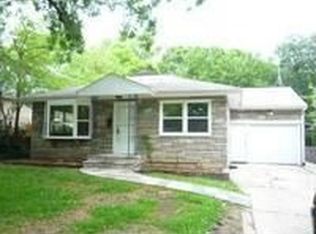 126 Racine Pl, Mundelein, IL 60060