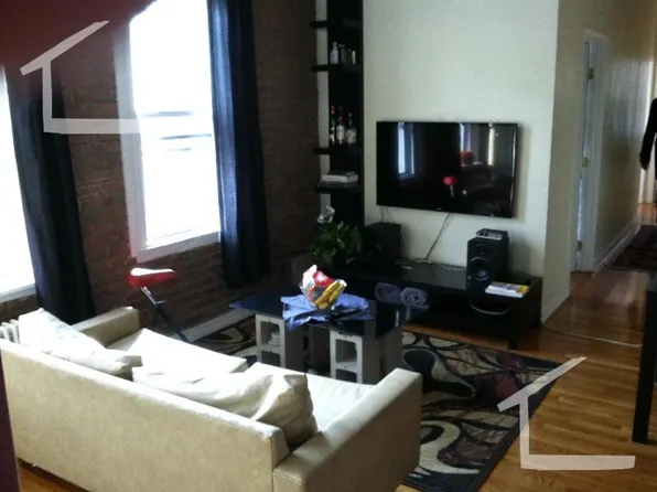 439 Park Dr #2A, Boston, MA 02215