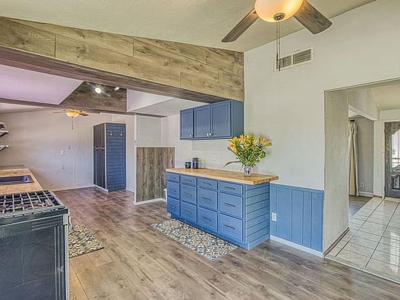 5th image of 2805 Penwood Dr