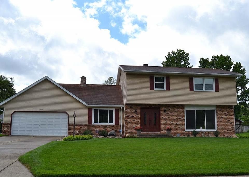 1st image of 51803 E Gatehouse Dr