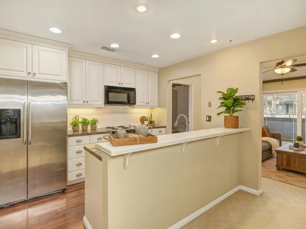 350 Del Verde Cir Unit 6, Sacramento, CA 95833