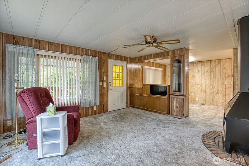 2nd image of 276 Summit Avenue