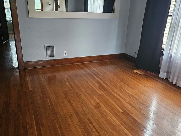 2nd image of 80 Sterling Ave