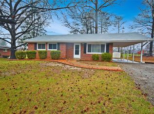 12 Lakeshire Dr, Fairview Heights, IL 62208