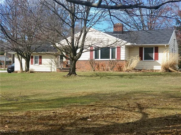 2650 Royalwood Rd, Broadview Heights, OH 44147