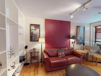 352 W 56th St APT 5D, Manhattan, NY, 10019