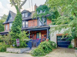 21 Wells St #C02, Toronto, ON M5R 1N9