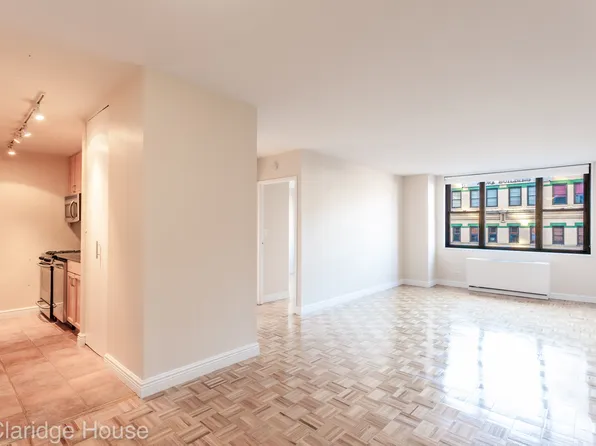 201 East 87th Street image 1 of 8