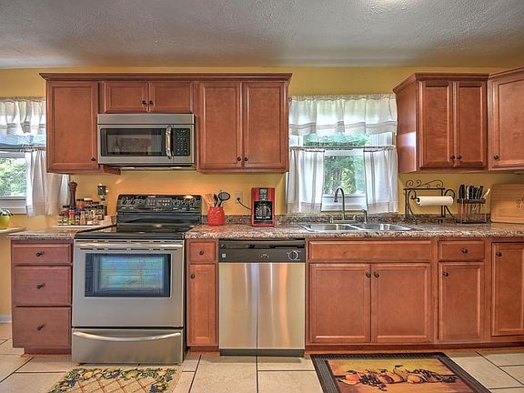4th image of 212 Fairwood Dr