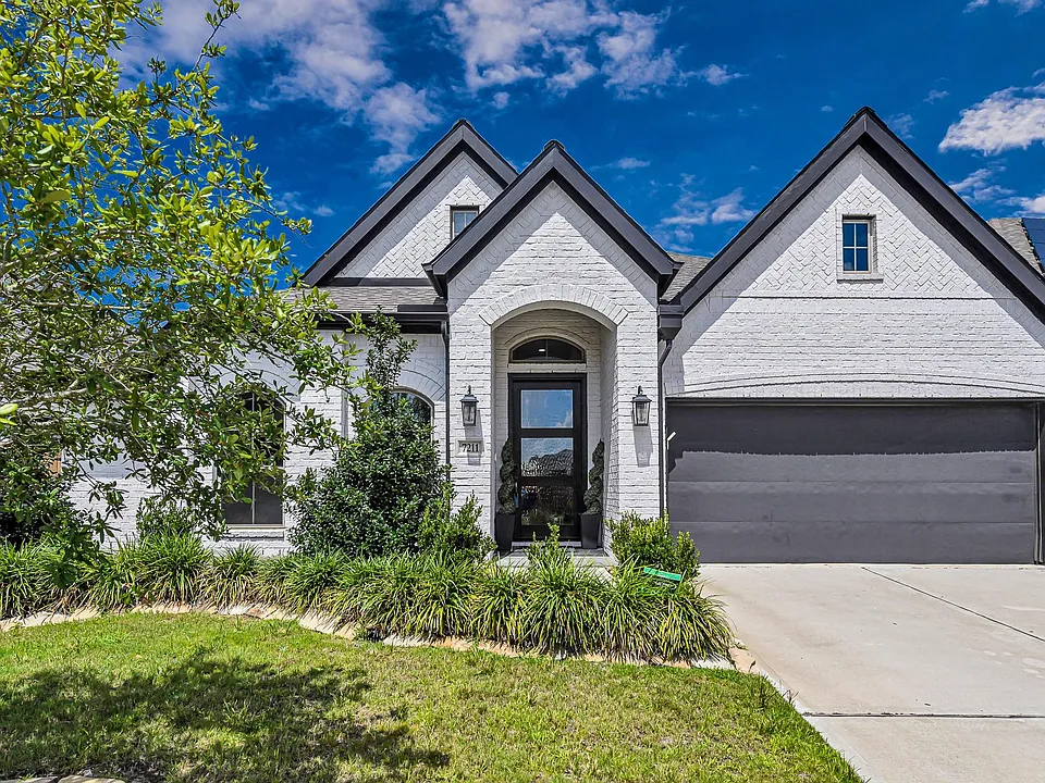 7211 Sylvan Birch Trl