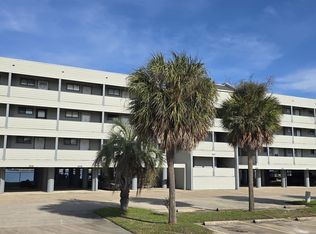 560 Pleasure Island Blvd Unit 201&202, Pt Arthur, TX 77640
