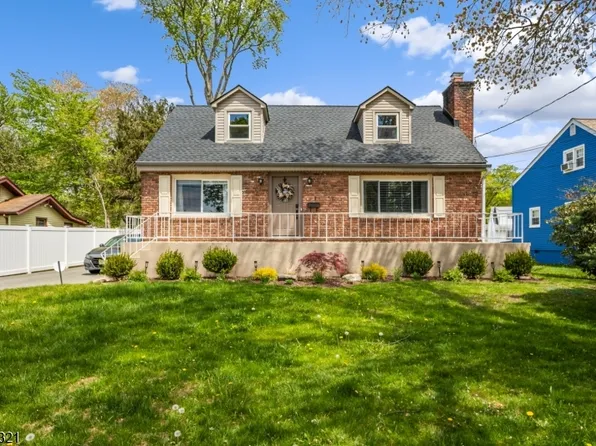 8 Ute Avenue, Parsippany-Troy Hills Twp., NJ 07034