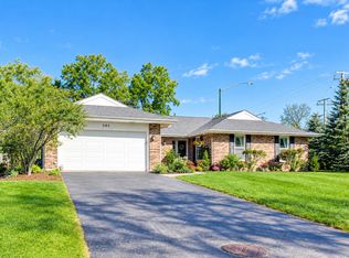 544 Fox Glove Ln, Barrington, IL 60010