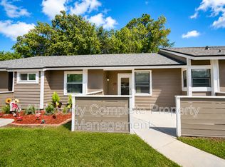 8322 Derbyshire Pl, Jacksonville, FL 32244